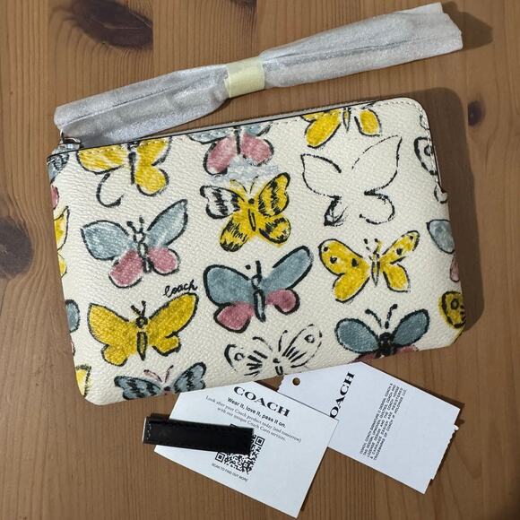 ❤️ Coach Corner Zip Wristlet With Butterfly Print - Picture 1 of 12